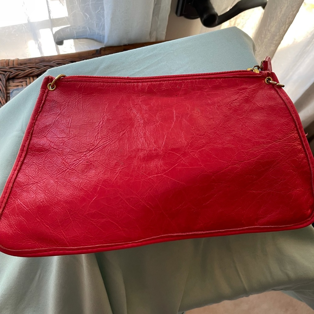 Carlos Falchi Ted Leather cosmetic bag.  Matches Chi Handbag.